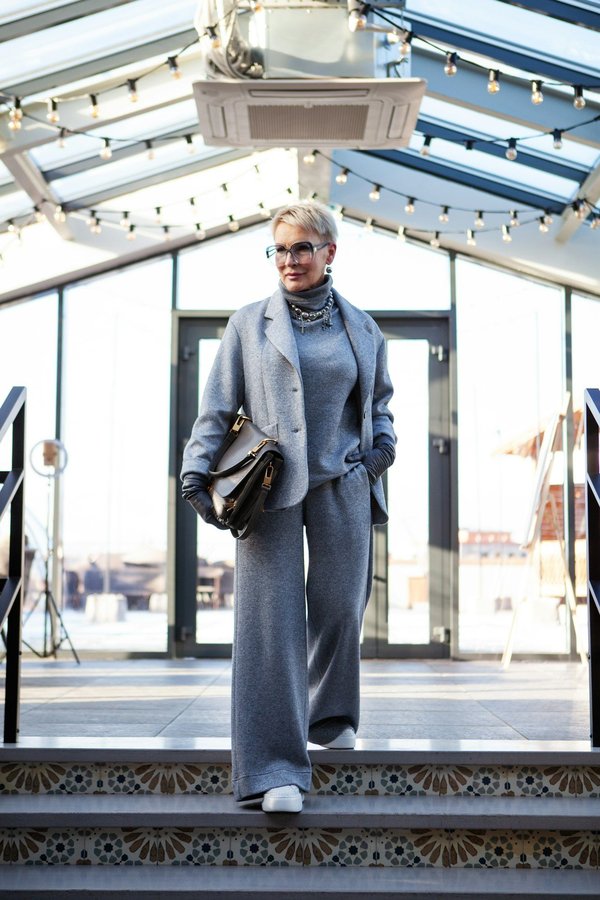 Découvrez le pantalon femme grande taille en promotion