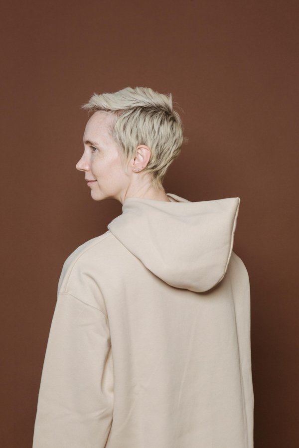 Profitez d'un moment ultra confortable avec un sweat pilou pilou à capuche